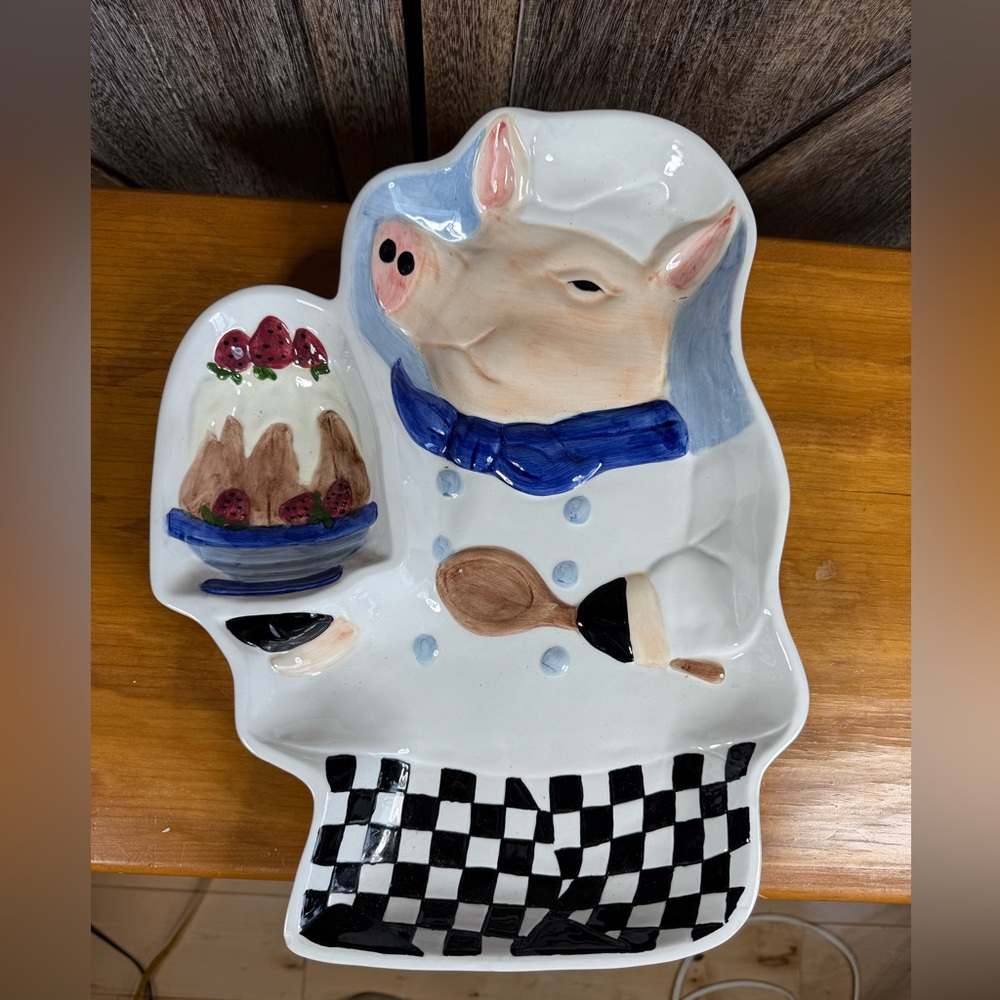 Boston Warehouse White and Blue Chef Pig Serveware